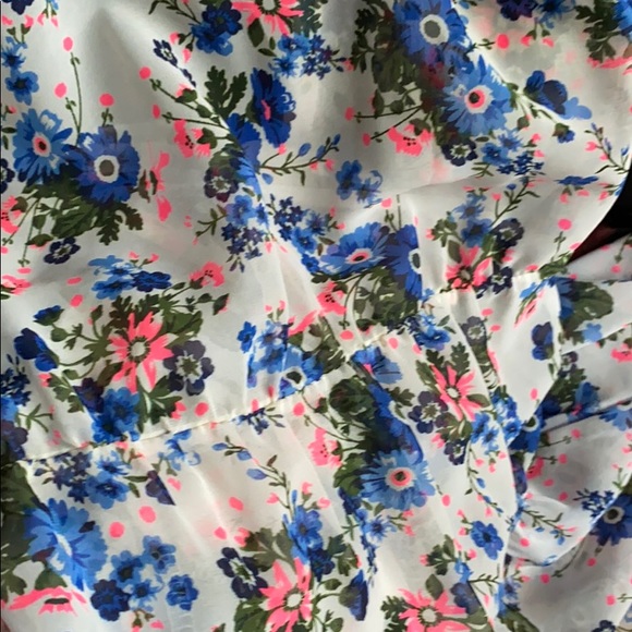 Floral tank top - Picture 7 of 8